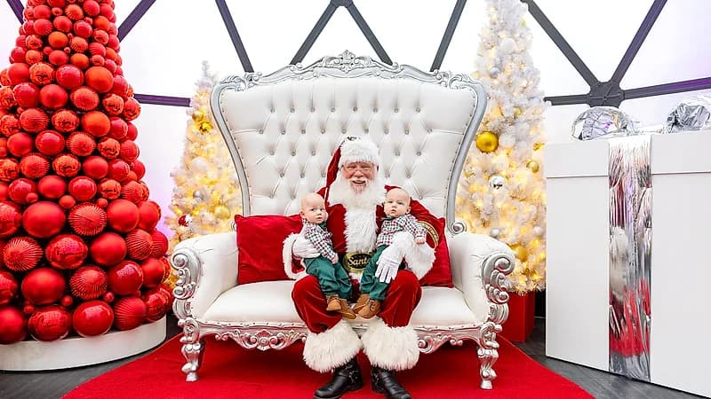 Santa Igloo Mini Sessions with Jessie Peloso Photography