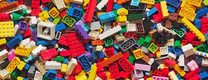 Learning with LEGO